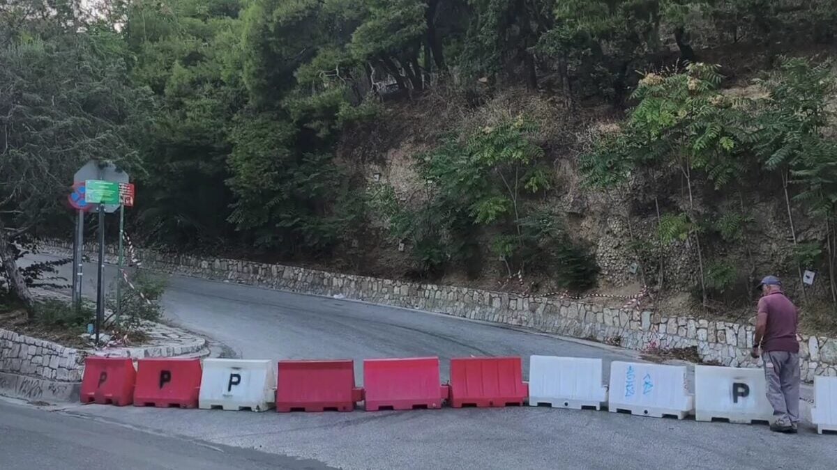 Ακραίος κίνδυνος για φωτιά σήμερα στην Αττική: Drone με θερμικές κάμερες «χτενίζουν» την πρωτεύουσα – Έκλεισαν Λυκαβηττός και λόφοι 2 Ακραίος κίνδυνος για φωτιά σήμερα στην Αττική: Drone με θερμικές κάμερες «χτενίζουν» την πρωτεύουσα – Έκλεισαν Λυκαβηττός και λόφοι