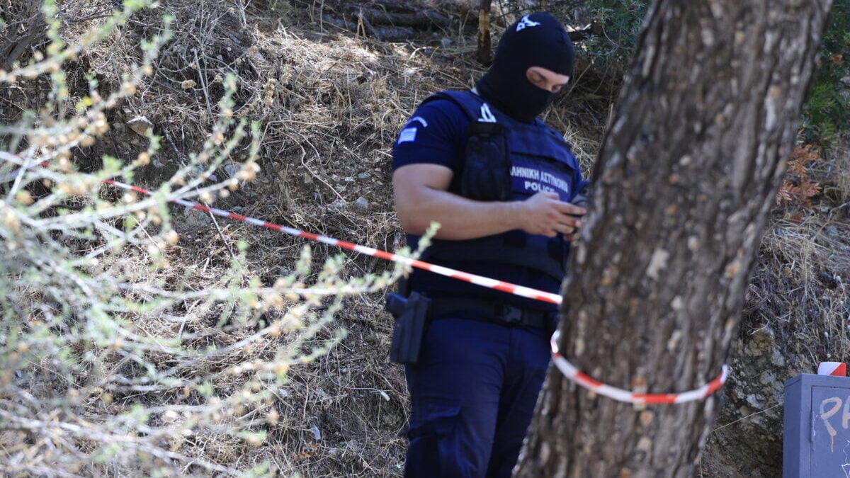 Λυκαβηττός: Σε 57χρονη αγνοούμενη από την Κυψέλη ανήκει η σορός, από πτώση ο θάνατός της 1 Λυκαβηττός: Σε 57χρονη αγνοούμενη από την Κυψέλη ανήκει η σορός, από πτώση ο θάνατός της