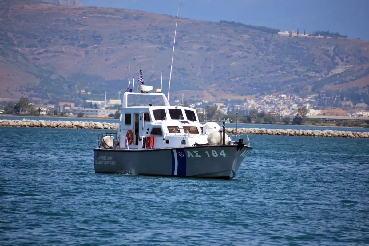 Σύμη: Αγώνας δρόμου για να βρεθούν οι 5 αγνοούμενοι του ιστιοπλοϊκού που έπλεε ακυβέρνητο – Εντείνονται οι έρευνες
