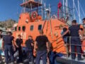 Φωτιά στη Λήμνο: Βίντεο από τη στιγμή απομάκρυνσης 59 ανθρώπων από την παραλία «Θάνος» μέσω θαλάσσης