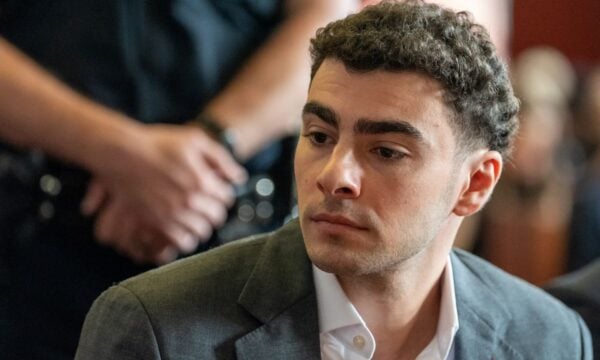 Λουίτζι Μαντζιόνε: Δήλωσε «ένοχος» για τη δολοφονία του CEO της UnitedHealthcare στη Νέα Υόρκη – «Ταξίδεψα στη Νέα Υόρκη για να τον πυροβολήσω»