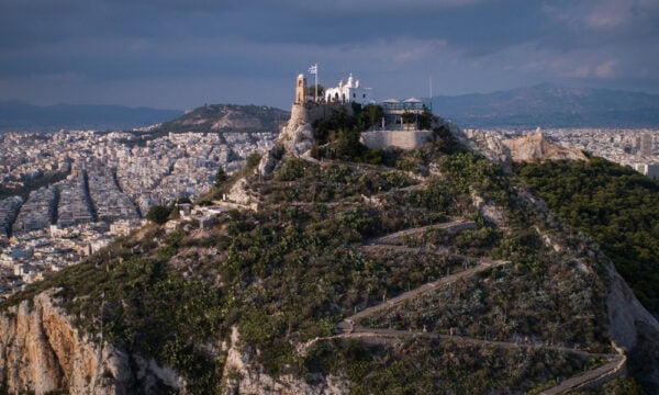 Μυστικά περάσματα κάτω από ιστορικές πόλεις της Ελλάδας