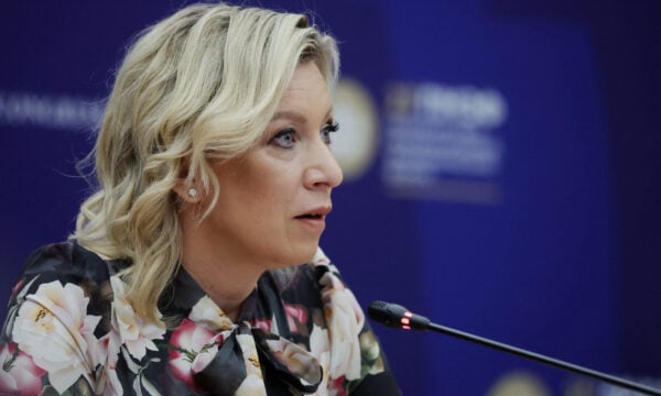 Ρωσικές απειλές κατά Βρετανίας και Γαλλίας: «Παίζετε με τη φωτιά», προειδοποιεί Ζαχάροβα