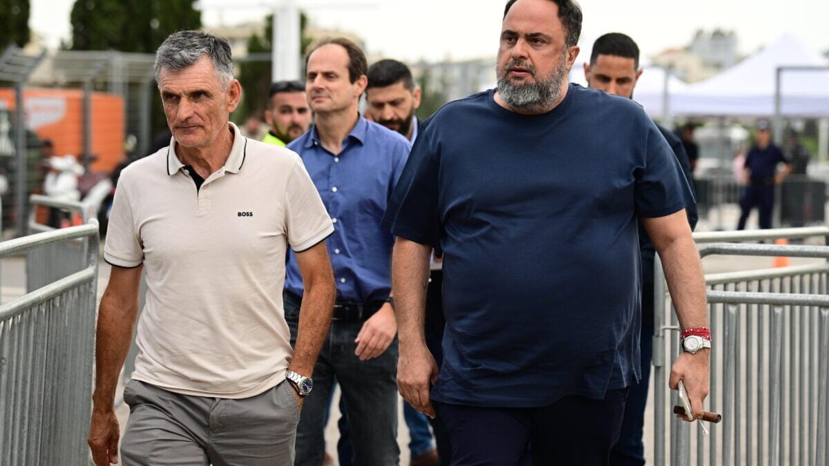 Η ανάρτηση του Ολυμπιακού πριν τη συνάντηση του Βαγγέλη Μαρινάκη με τον Χοσέ Λουίς Μεντιλίμπαρ 1 Η ανάρτηση του Ολυμπιακού πριν τη συνάντηση του Βαγγέλη Μαρινάκη με τον Χοσέ Λουίς Μεντιλίμπαρ