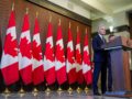 Καναδάς: Ανακοινώνει σήμερα αντίμετρα μετά τους νέους δασμούς Τραμπ – «Ήθελαν να καταστρέψουν τις βιομηχανίες μας»