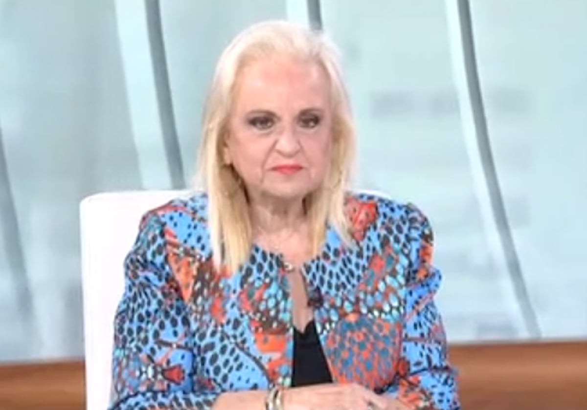 Ματίνα Παγώνη για πυρκαγιές: κλειστά παράθυρα και μάσκες υψηλής προστασίας