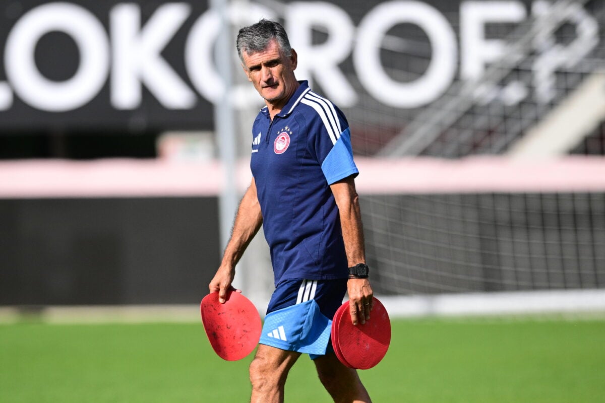 Η Super League στη «σέντρα»: πρωταθλήτρια ΑΕΚ, Ολυμπιακός που θέλει να αντιδράσει και τα δύο μεγάλα ερωτηματικά 12 Η Super League στη «σέντρα»: πρωταθλήτρια ΑΕΚ, Ολυμπιακός που θέλει να αντιδράσει και τα δύο μεγάλα ερωτηματικά