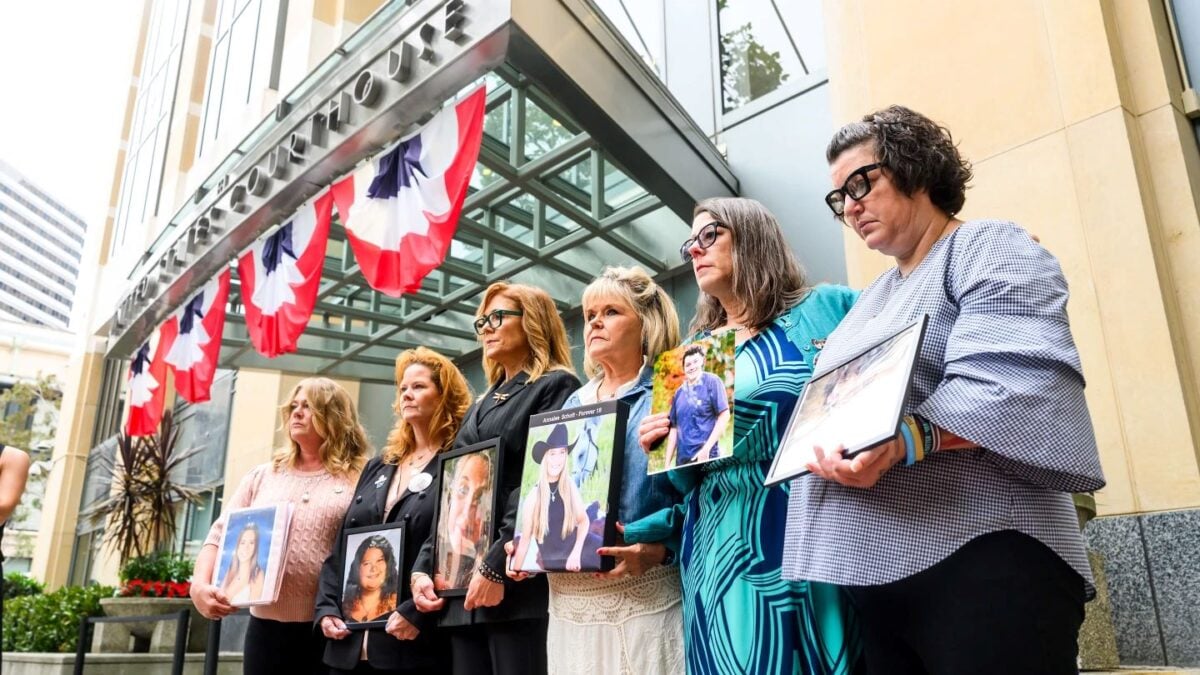 Οι εισαγγελείς κατηγορούν τη Meta: «Εθίστε τα παιδιά, κρύψτε την αλήθεια» 1 Οι εισαγγελείς κατηγορούν τη Meta: «Εθίστε τα παιδιά, κρύψτε την αλήθεια»
