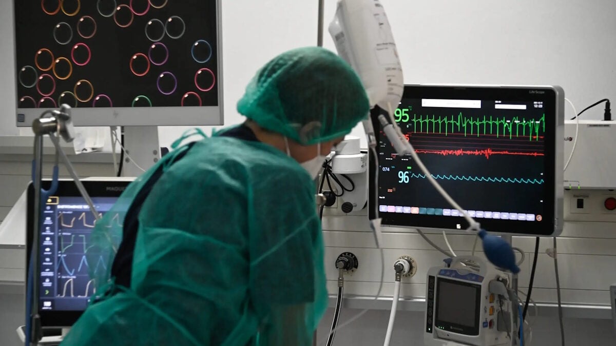 Ρόδος: Δεκάδες κρούσματα γαστρεντερίτιδας και μεγάλη προσέλευση στα επείγοντα 1 Ρόδος: Δεκάδες κρούσματα γαστρεντερίτιδας και μεγάλη προσέλευση στα επείγοντα
