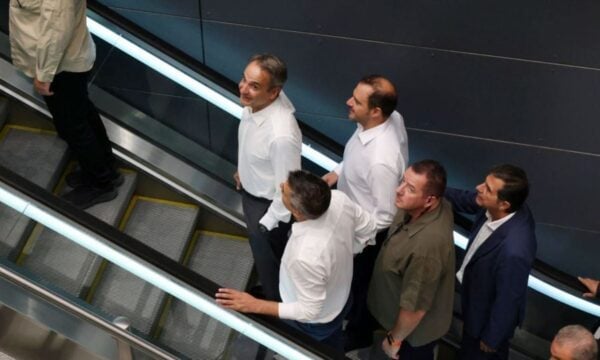 Με το Μετρό Καλαμαριάς έφτασε στα εγκαίνια ο Κυριάκος Μητσοτάκης – Πρώτος επιβάτης σήμερα – ΒΙΝΤΕΟ – ΦΩΤΟ
