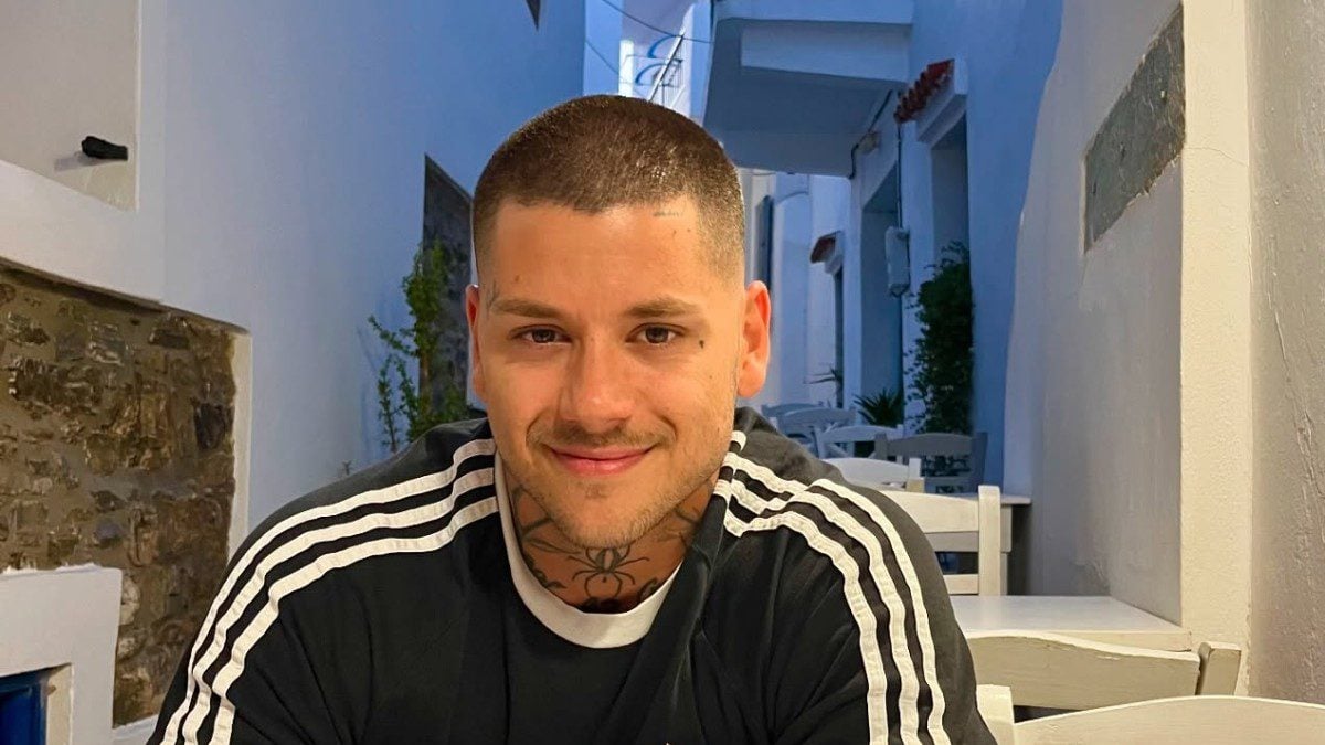 Mike: Η πρώτη εικόνα μετά το τροχαίο – Πώς είναι η κατάστασή του