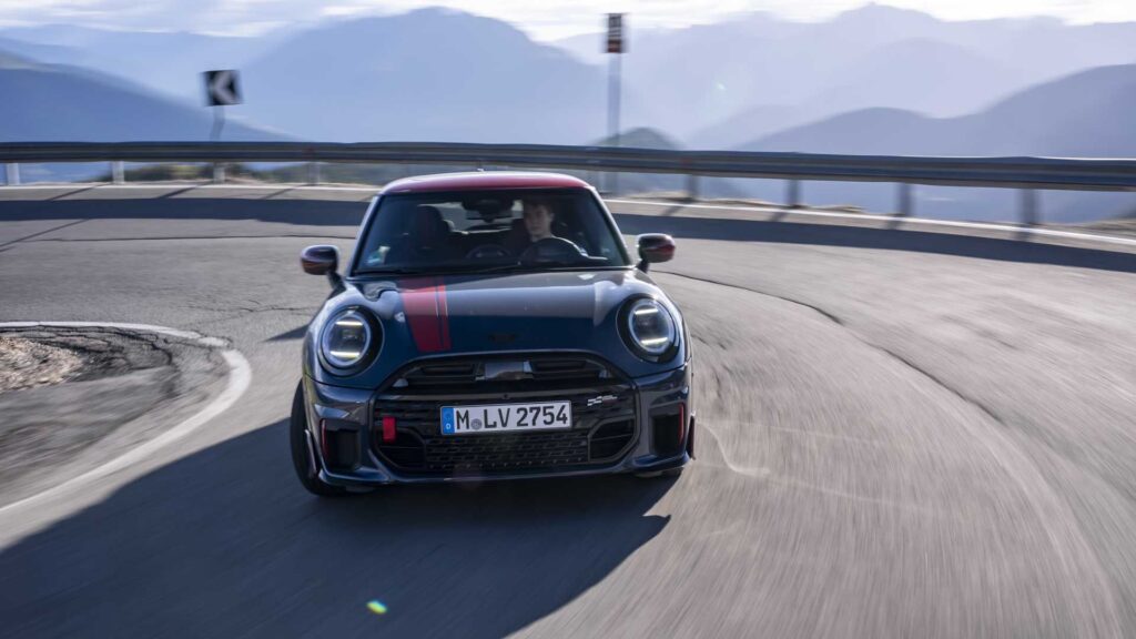 MINI JCW (2026): Φήμες για νέα αξεσουάρ, χωρίς μεγαλύτερη τελική ταχύτητα 10 MINI JCW 2026
