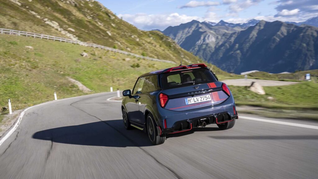 MINI JCW (2026): Φήμες για νέα αξεσουάρ, χωρίς μεγαλύτερη τελική ταχύτητα 9 MINI JCW 2026