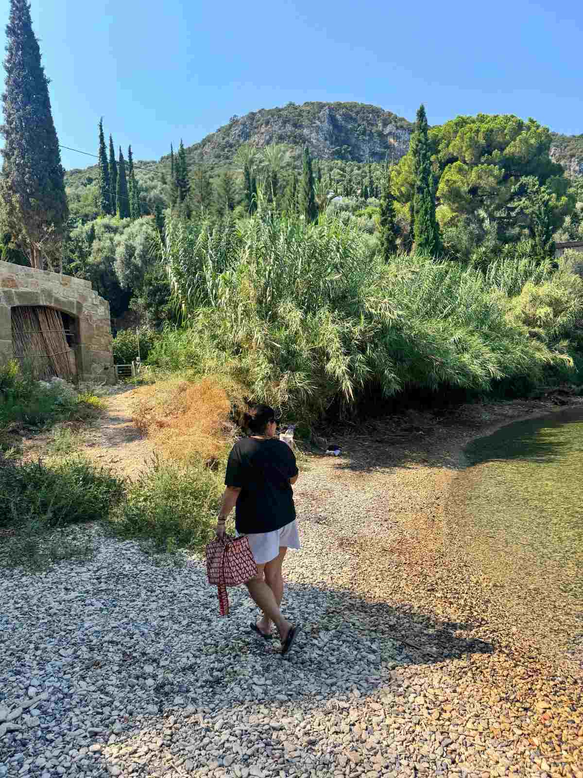 Δανάη Μπάρκα: «Δεν είναι κακό, είναι απαραίτητο…» – Το νόημα του ποστ της (φωτογραφίες) 12 Δανάη Μπάρκα