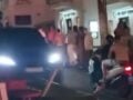Μύκονος: Άγριο ξύλο μεταξύ τουριστών στη μέση του δρόμου
