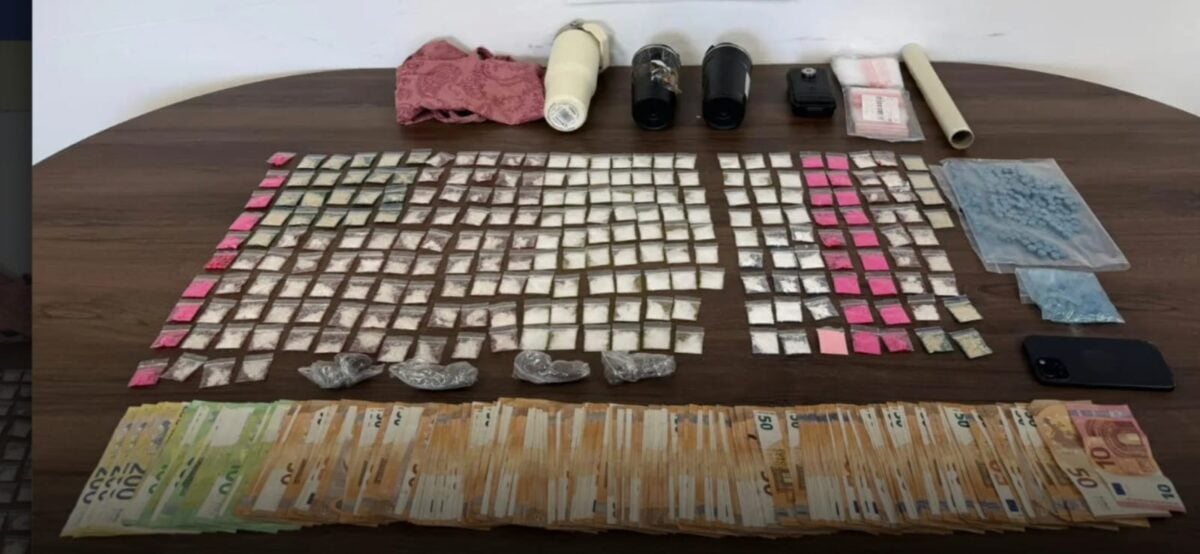 Μύκονος: Σκοπιανός drug dealer προμήθευε με σκληρά ναρκωτικά το νησί – Το modus operandi και η κινηματογραφική καταδίωξη 8 Μύκονος: Σκοπιανός drug dealer προμήθευε με σκληρά ναρκωτικά το νησί – Το modus operandi και η κινηματογραφική καταδίωξη