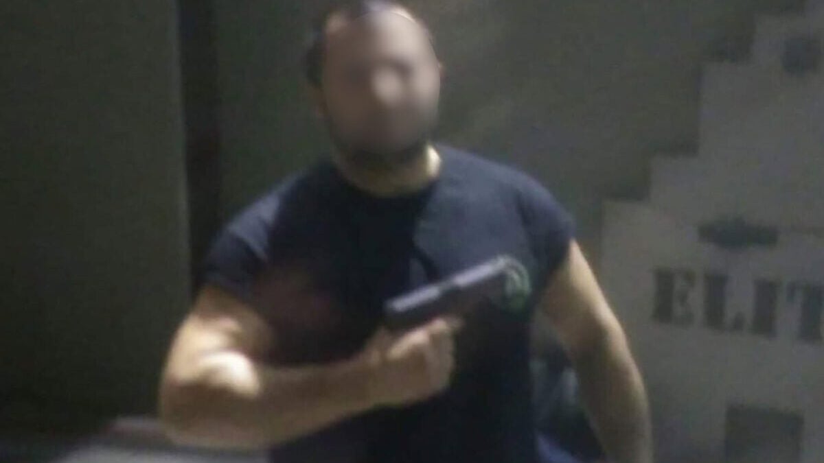 Νέα Σμύρνη: 48χρονος σκότωσε με περίστροφο τη σύντροφο και αυτοκτόνησε 1 Νέα Σμύρνη: 48χρονος σκότωσε με περίστροφο τη σύντροφο και αυτοκτόνησε