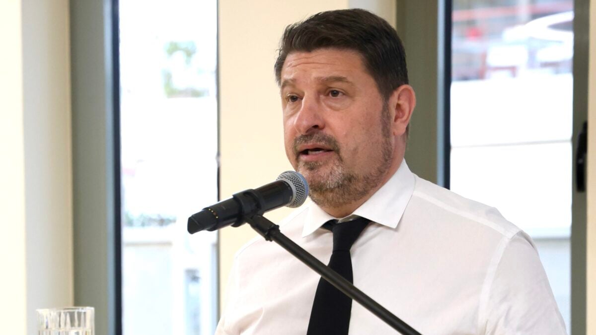 Χαρδαλιάς: Δήλωση παράστασης πολιτικής αγωγής κατά των συλληφθέντων για τη φωτιά που επεκτάθηκε στη Δυτική Αττική 1 Χαρδαλιάς: Δήλωση παράστασης πολιτικής αγωγής κατά των συλληφθέντων για τη φωτιά που επεκτάθηκε στη Δυτική Αττική