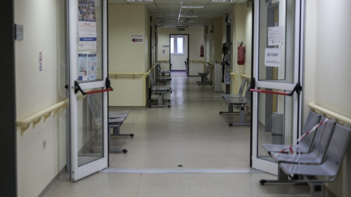 Θερινή γρίπη σε εφήβους και νέους: Αύξηση κρουσμάτων τον Ιούλιο και τον Αύγουστο 1 Θερινή γρίπη σε εφήβους και νέους: Αύξηση κρουσμάτων τον Ιούλιο και τον Αύγουστο