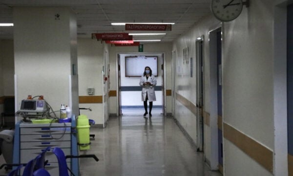 Ιός του Δυτικού Νείλου: Στα 110 τα κρούσματα, στο επίκεντρο η Αττική – Οι οδηγίες του ΕΟΔΥ προς τους πολίτες