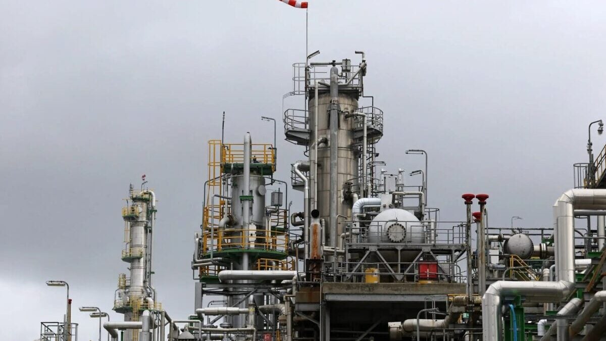 Το Brent πάνω από τα 91 δολάρια το βαρέλι εν μέσω κρίσης στα Στενά του Ορμούζ 1 Το Brent πάνω από τα 91 δολάρια το βαρέλι εν μέσω κρίσης στα Στενά του Ορμούζ