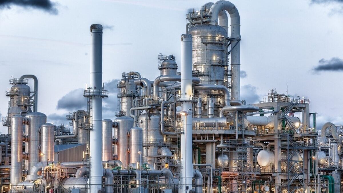 Πετρέλαιο: Άνοδος στο Brent καθώς καθυστερεί η συμφωνία για τα Στενά του Ορμούζ 1 Πετρέλαιο: Άνοδος στο Brent καθώς καθυστερεί η συμφωνία για τα Στενά του Ορμούζ