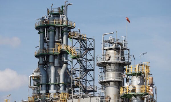 Brent στα 87 δολάρια με φόντο τη διπλωματική πρόοδο στη Μέση Ανατολή