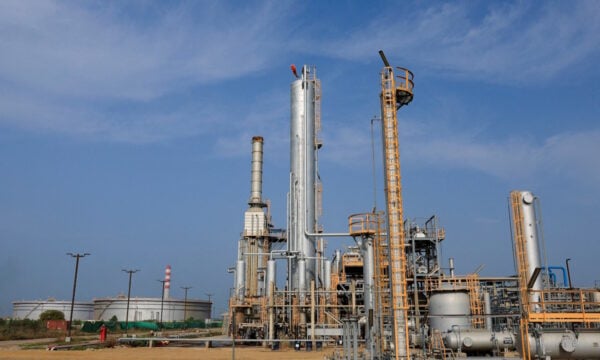 Το Brent πάνω από τα 90 δολάρια με φόντο το αδιέξοδο στις συνομιλίες ΗΠΑ – Ιράν