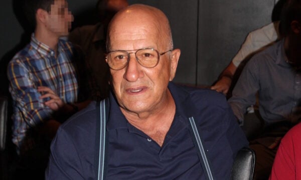 Ο Αντώνης Πανούτσος δίνει μάχη με τον ιό του Δυτικού Νείλου – Νοσηλεύεται πάνω από 30 μέρες στη ΜΕΘ