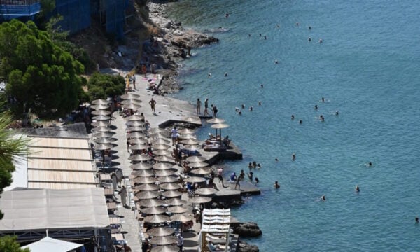 Χαλκιδική: Νεκρός 56χρονος Σέρβος τουρίστας παρά το ΚΑΡΠΑ ναυαγοσώστης