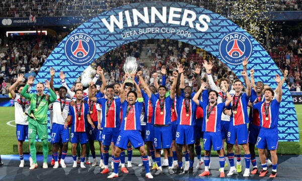 Παρί Σεν Ζερμέν – Άστον Βίλα: Η απονομή του Super Cup στους Παριζιάνους