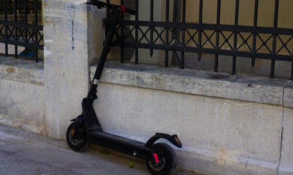 Κυψέλη: Σε σοβαρή κατάσταση νοσηλεύεται ο 15χρονος που είχε ατύχημα με ηλεκτρικό πατίνι