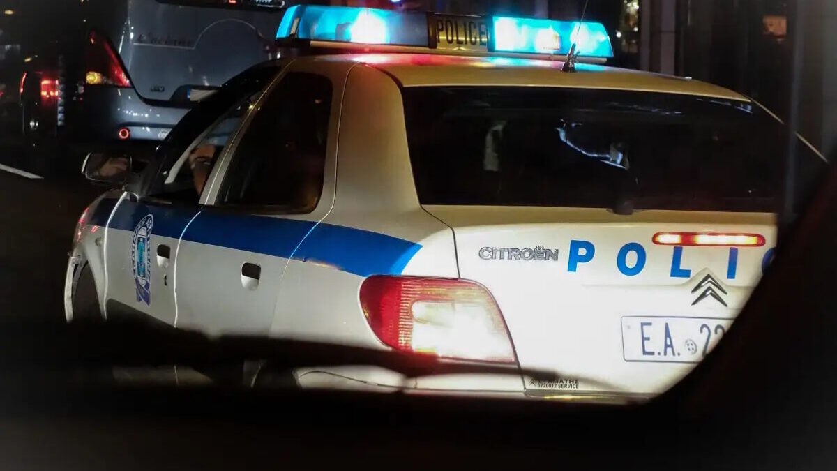 Βόλος: 44χρονος εθισμένος στον τζόγο απείλησε τον πατέρα του με «Φύγε θα σε σκοτώσω» – «Δεν έχει δουλέψει ποτέ του» 1 Βόλος: 44χρονος εθισμένος στον τζόγο απείλησε τον πατέρα του με «Φύγε θα σε σκοτώσω» – «Δεν έχει δουλέψει ποτέ του»