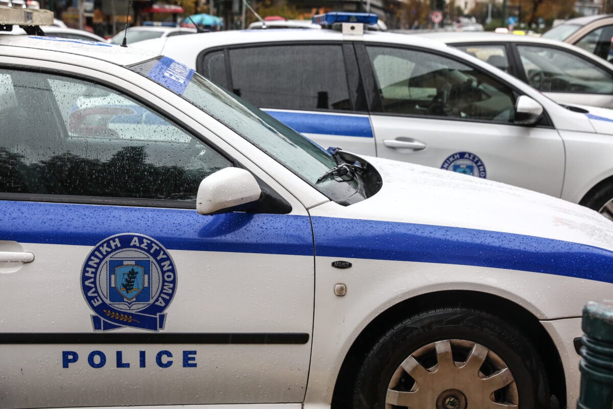 Συνελήφθη ειδικός φρουρός για σεξουαλική παρενόχληση 16χρονης: Είχε πάει να παραλάβει την ταυτότητά της και την ακολούθησε
