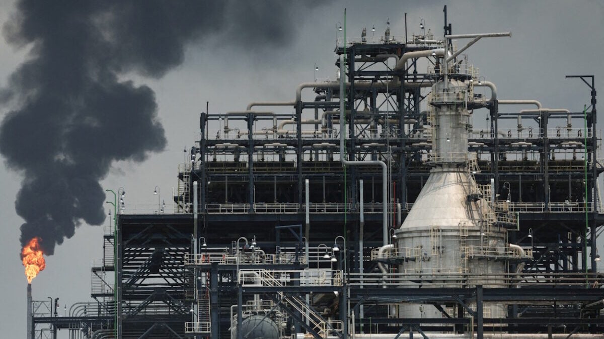 Πετρέλαιο: Κάτω από τα 80 δολάρια το Brent εν μέσω προσδοκιών για συμφωνία ΗΠΑ και Ιράν 1 Πετρέλαιο: Κάτω από τα 80 δολάρια το Brent εν μέσω προσδοκιών για συμφωνία ΗΠΑ και Ιράν