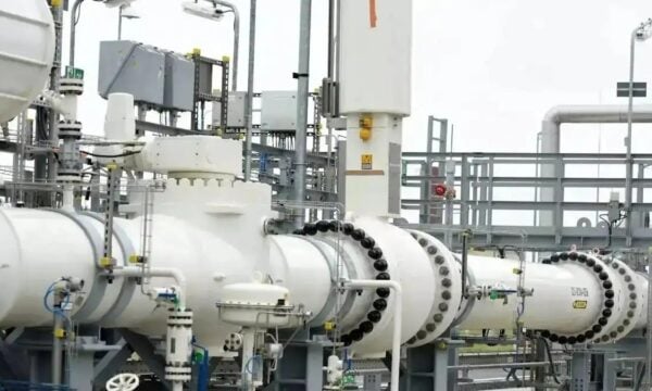 Πετρέλαιο: Ήπια άνοδος για Brent και WTI στο επίκεντρο Ορμούζ και OPEC+