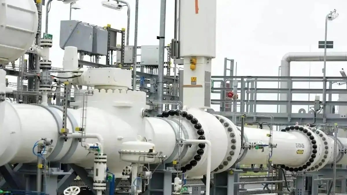 Πετρέλαιο: Ήπια άνοδος για Brent και WTI στο επίκεντρο Ορμούζ και OPEC+