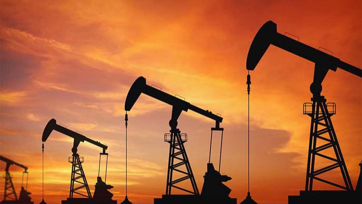 Πετρέλαιο: Το Brent πάνω από τα 90 δολάρια μετά τα αμερικανικά πλήγματα στο Ιράν 1 Πετρέλαιο: Το Brent πάνω από τα 90 δολάρια μετά τα αμερικανικά πλήγματα στο Ιράν