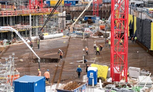 Πράσινο φως από την ΕΕ για έργα 5,3 δισ. ευρώ για περιβάλλον, στέγαση και μεταφορές