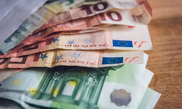 e-ΕΦΚΑ και ΔΥΠΑ: Ποιοι πληρώνονται σήμερα στα ΑΤΜ