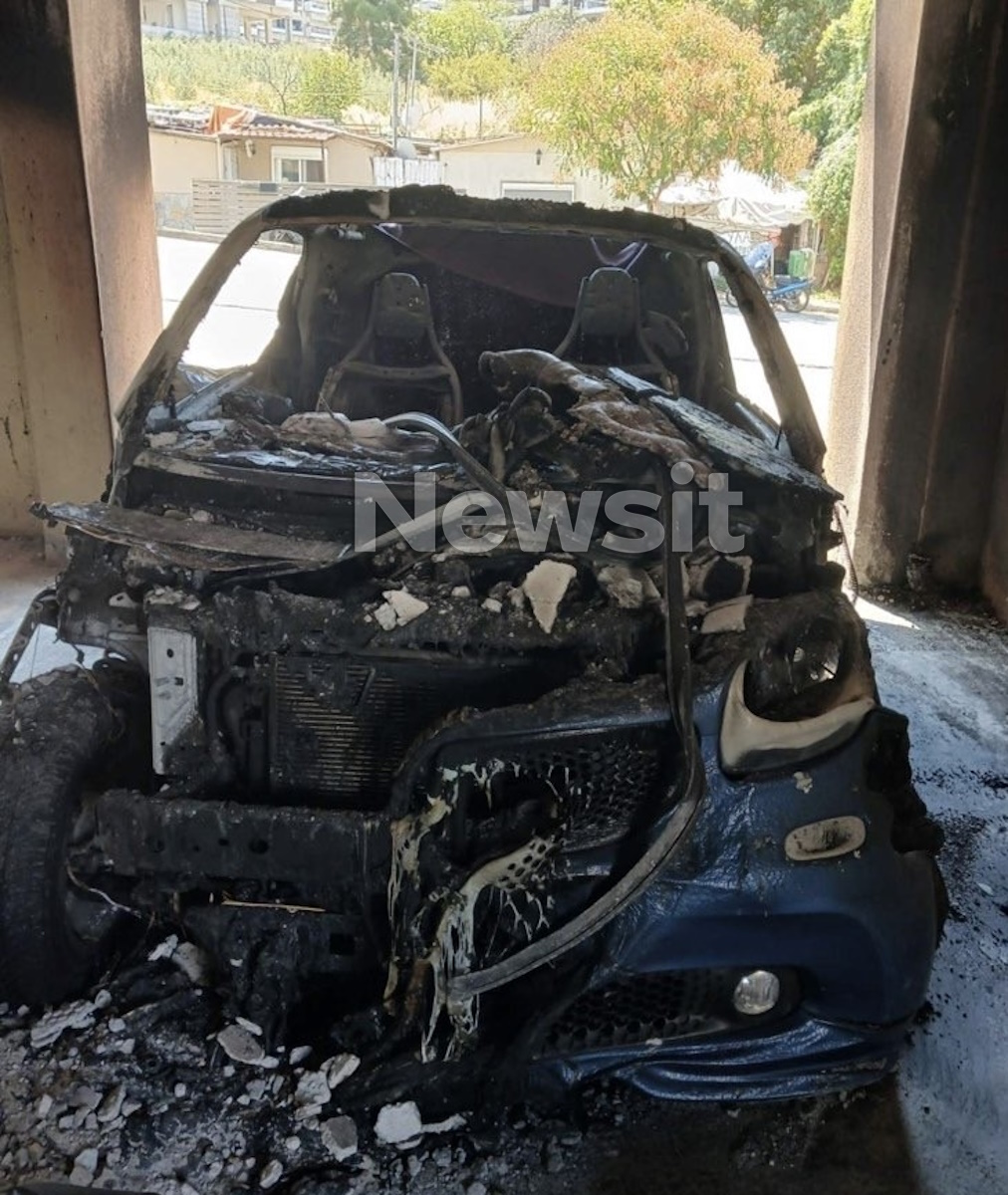 Θεσσαλονίκη: Αυτοκίνητο αντιδημάρχου τυλίχτηκε στις φλόγες στην Πολίχνη - Εξετάζεται το ενδεχόμενο εμπρησμού 9 Πολίχνη