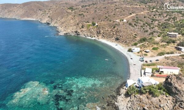 Εζούσα – Η απομακρυσμένη παραλία της βορειοδυτικής Χίου με την άγρια φυσική ομορφιά