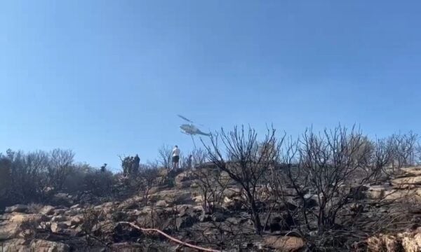 Φωτιά ανάμεσα Λαύριο και Κερατέα – Μεγάλη κινητοποίηση της Πυροσβεστικής