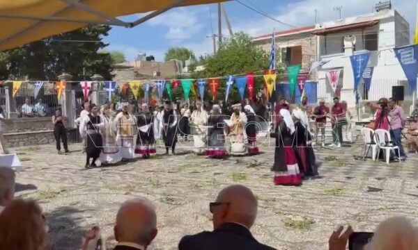 Ιστορική ημέρα για τη Χίο: Θυρανοίξια για τον Άγιο Γεώργιο Συκούσης από τον Πατριάρχη Αλεξάνδρειας Θεόδωρο Β´ – Το Newsbomb ήταν εκεί 