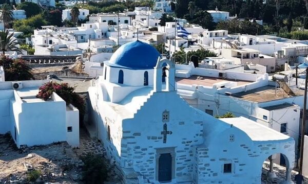 Πάρος: Όταν «ξυπνά» η Παροικία – Πανοραμικές πρωινές εικόνες μιας Αυγουστιάτικης μέρας…