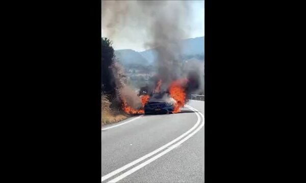 Πυρκαγιά έκαψε ολοσχερώς αυτοκίνητο στους Φούρνους Ερμιονίδας