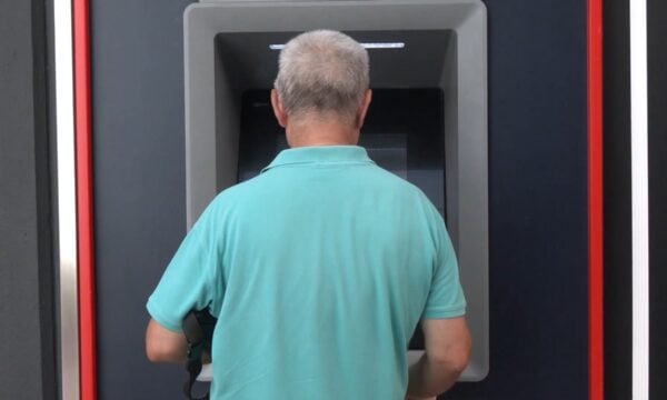 Συντάξεις 2027: Οι αυξήσεις, οι συντάξεις χηρείας και τα αιτήματα των συνταξιούχων