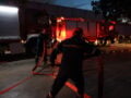 Φωτιά σε κατάστημα στο Παλαιό Φάληρο – Εκκενώνεται πολυκατοικία