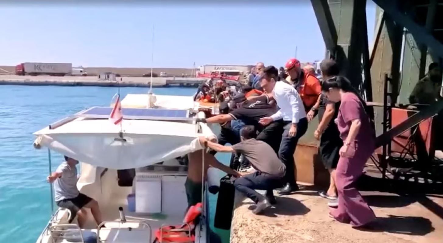 Τραγωδία στην κατεχόμενη Κερύνεια: Καπετάνιος «εγκατέλειψε πρώτος το πλοίο» – Διάσωση δεκάδων ατόμων από ιδιοκτήτη γιοτ