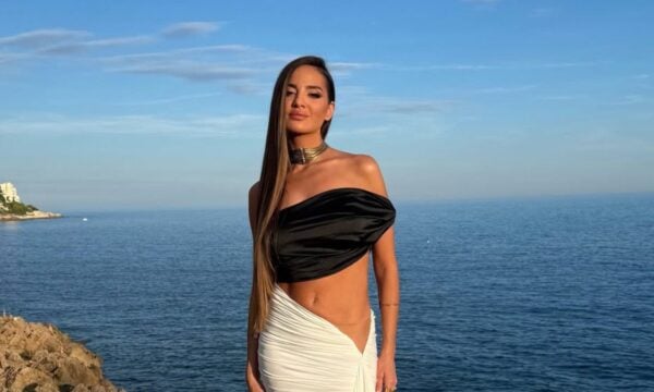 Ρία Ελληνίδου: Αναβάλλεται η συναυλία στη Σαλαμίνα μετά τη φονική πυρκαγιά – Η ανακοίνωση του νυχτερινού κέντρου